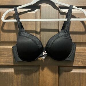 Victoria’s Secret push up bra 34D